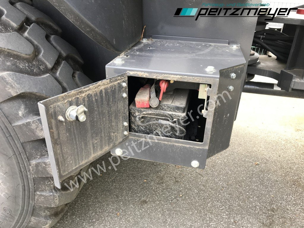 Натоварувач на тркала CASE Radlader 321 F 4 in 1 Schaufel + Palettengabel: слика 46