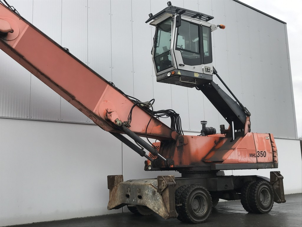 FUCHS Umschlagbagger MHL 350 Deutz-Motor - Справувач со отпад/ Индустрија: слика 3 FUCHS Umschlagbagger MHL 350 Deutz-Motor - Справувач со отпад/ Индустрија: слика 3