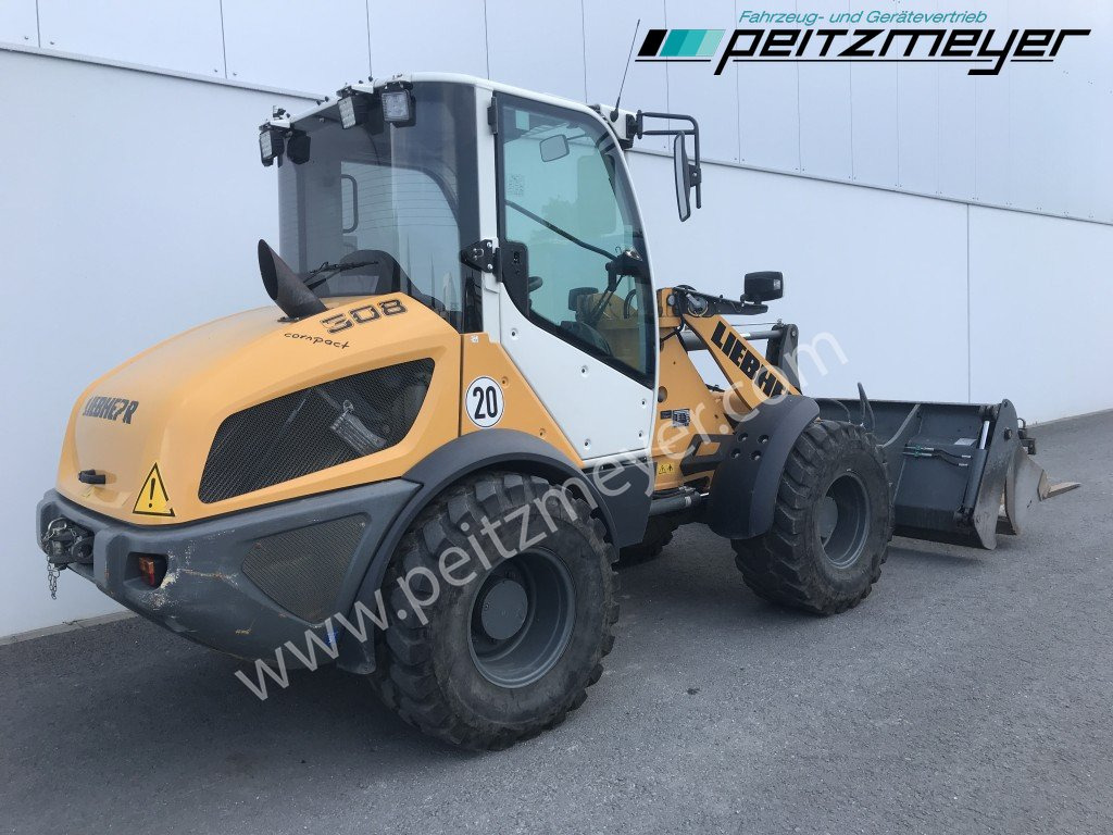 LIEBHERR RADLADER L 508 C 4in1 Schaufel + Palettengabel - Натоварувач на тркала: слика 3 LIEBHERR RADLADER L 508 C 4in1 Schaufel + Palettengabel - Натоварувач на тркала: слика 3