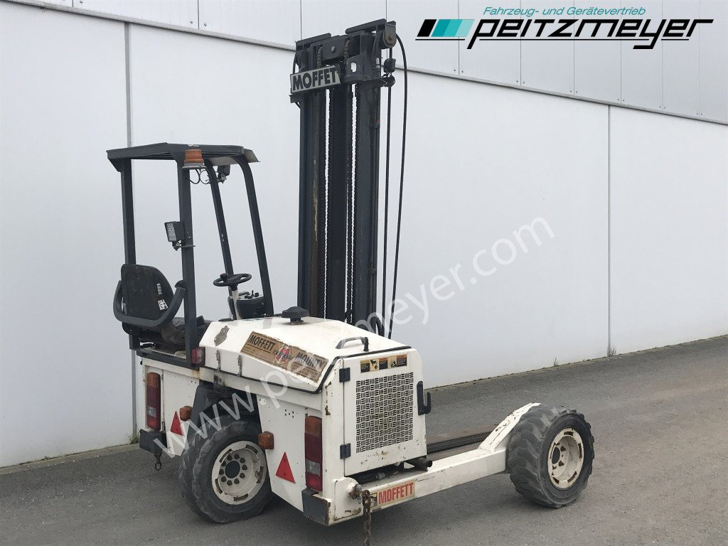 Moffett Mitnahmestapler M 2003 STM Allrad, UVV in 09/25 neu - Мобилен вилушкар: слика 4 Moffett Mitnahmestapler M 2003 STM Allrad, UVV in 09/25 neu - Мобилен вилушкар: слика 4
