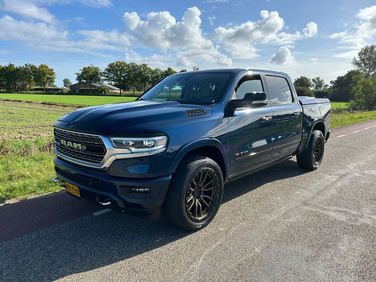 Dodge Ram Pick Up 1500 5.7 V8 4x4 Creb Cab Limeted Hemi Etorque - Пикап: слика 3 Dodge Ram Pick Up 1500 5.7 V8 4x4 Creb Cab Limeted Hemi Etorque - Пикап: слика 3