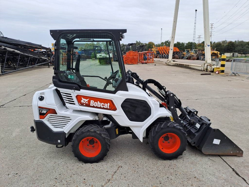 Bobcat L28 - Натоварувач на тркала: слика 5 Bobcat L28 - Натоварувач на тркала: слика 5