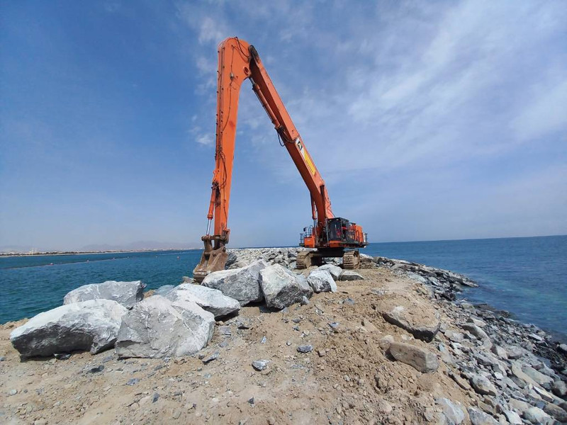 Hitachi EX 1200-6 (Abu Dhabi) - Багер: слика 3 Hitachi EX 1200-6 (Abu Dhabi) - Багер: слика 3