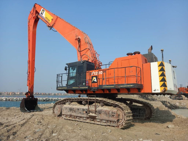 Hitachi EX1200-6 Longreach 28m (Abu Dhabi) - Багер: слика 4 Hitachi EX1200-6 Longreach 28m (Abu Dhabi) - Багер: слика 4