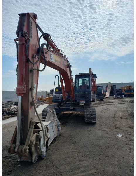 Hitachi ZX220LC (Abu Dhabi) - Багер гасеничар: слика 5 Hitachi ZX220LC (Abu Dhabi) - Багер гасеничар: слика 5