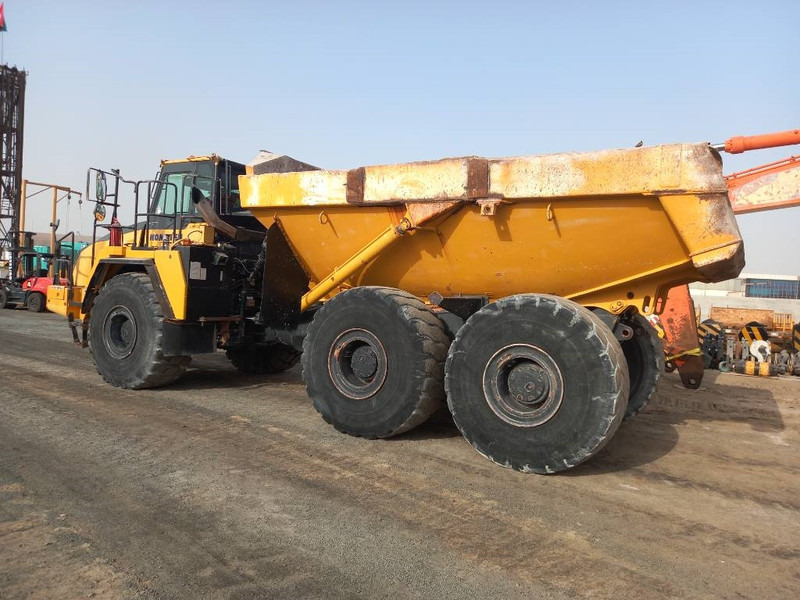 Komatsu HM400-3R (4 pcs available in Abu Dhabi) - Зглобен истоварувач: слика 2 Komatsu HM400-3R (4 pcs available in Abu Dhabi) - Зглобен истоварувач: слика 2