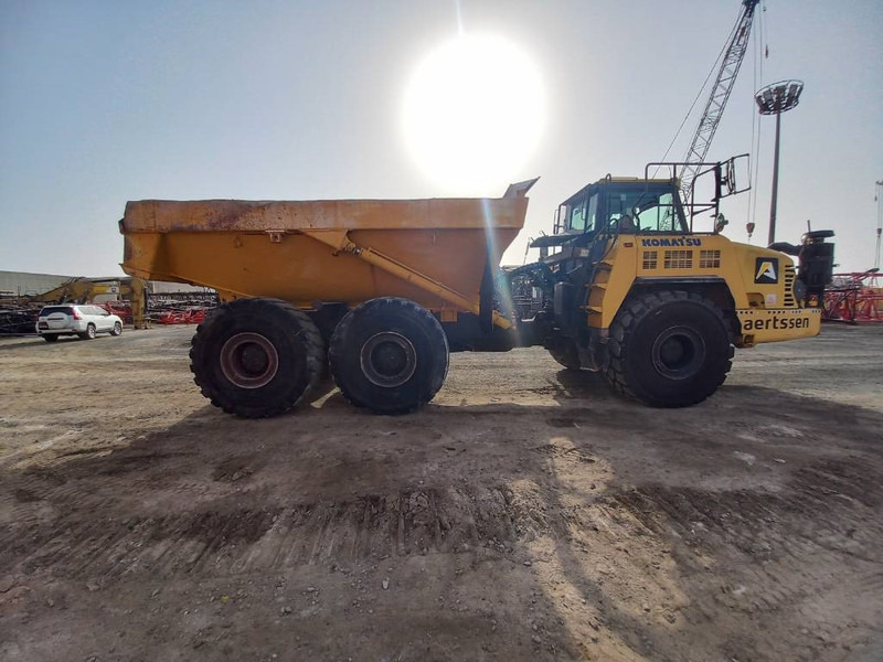 Зглобен истоварувач Komatsu HM400-3R (4 pcs available in Abu Dhabi): слика 10 Зглобен истоварувач Komatsu HM400-3R (4 pcs available in Abu Dhabi): слика 10