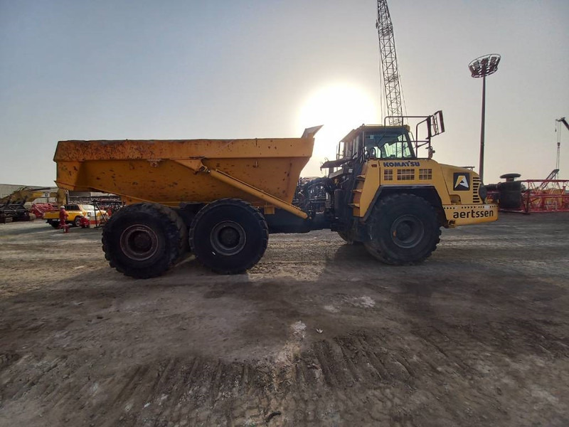 Komatsu HM400-3R (4 pcs available in Abu Dhabi) - Зглобен истоварувач: слика 4 Komatsu HM400-3R (4 pcs available in Abu Dhabi) - Зглобен истоварувач: слика 4