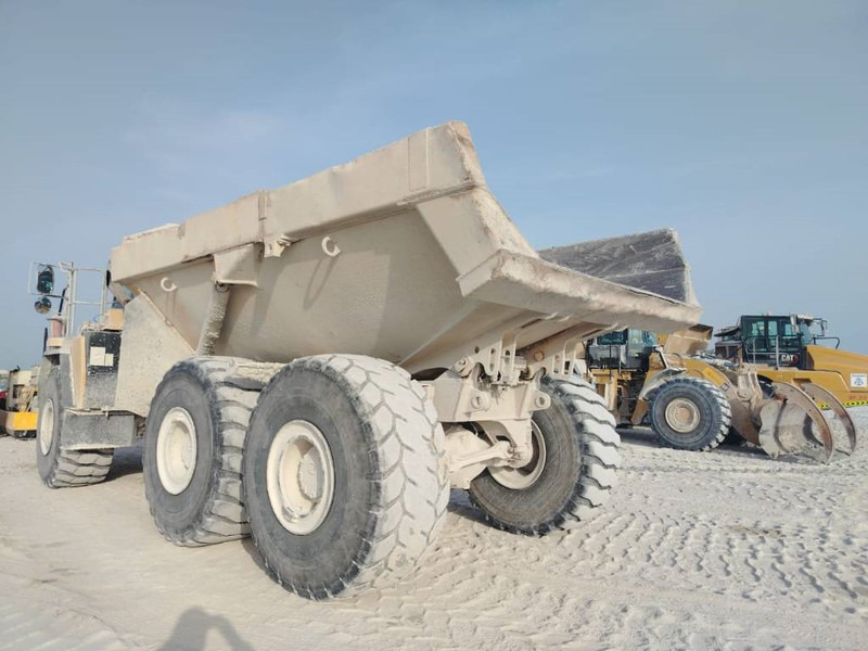 Komatsu HM400-3R (4 pieces available in Abu Dhabi) - Зглобен истоварувач: слика 5 Komatsu HM400-3R (4 pieces available in Abu Dhabi) - Зглобен истоварувач: слика 5