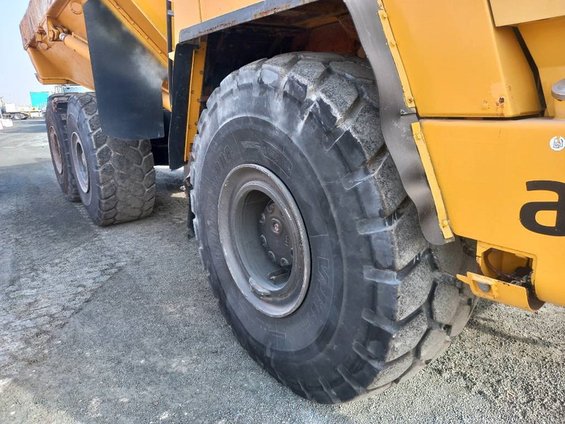 Зглобен истоварувач Komatsu HM400-3R (4pcs available in Abu Dhabi): слика 18