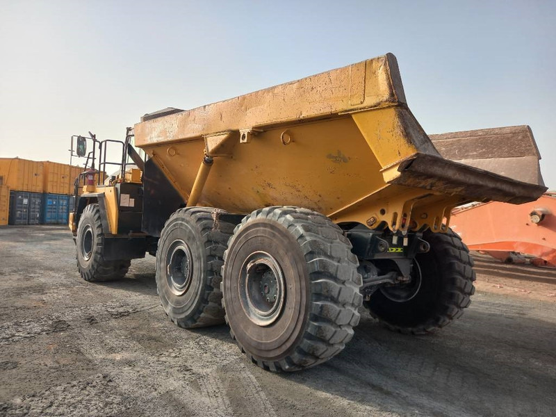 Зглобен истоварувач Komatsu HM400-3R (4pcs available in Abu Dhabi): слика 11
