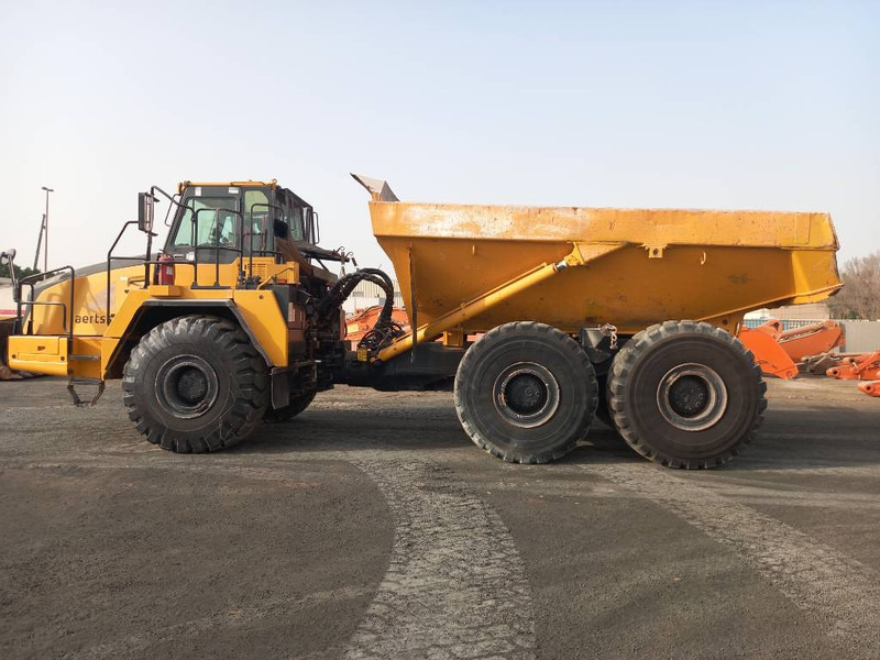 Komatsu HM400-3R (4pcs available in Abu Dhabi) - Зглобен истоварувач: слика 1 Komatsu HM400-3R (4pcs available in Abu Dhabi) - Зглобен истоварувач: слика 1