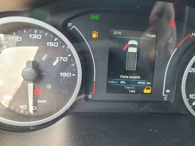 IVECO Daily 35C16H3.0 Kastenaufbau + Kran... - Товарно комбе: слика 3 IVECO Daily 35C16H3.0 Kastenaufbau + Kran... - Товарно комбе: слика 3