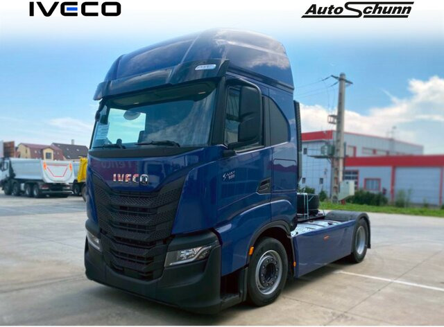 IVECO S-WAY-AS440S53T/FP LT Sattelzugmaschine+LIVING... - Камион влекач: слика 1 IVECO S-WAY-AS440S53T/FP LT Sattelzugmaschine+LIVING... - Камион влекач: слика 1