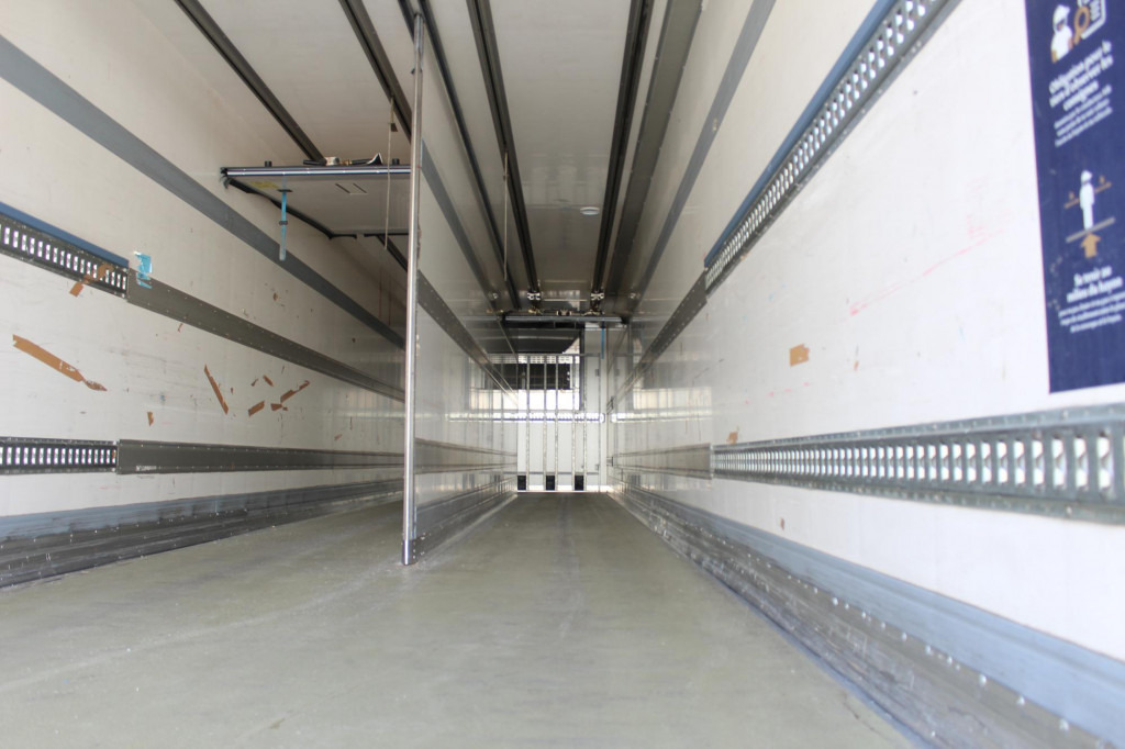 Chereau CV 1950Mt. City Bi-Multi-Temp LBW Lenkachse TOP - Полуприколка ладилник: слика 4 Chereau CV 1950Mt. City Bi-Multi-Temp LBW Lenkachse TOP - Полуприколка ладилник: слика 4