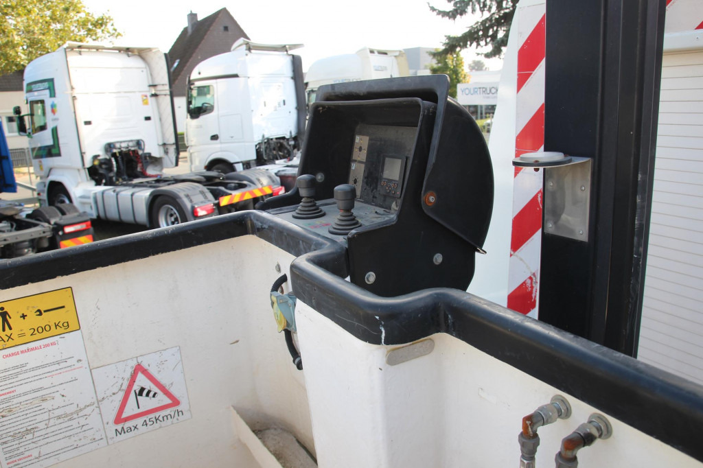Iveco Daily 70-170 EEV VDT-170-F 20 m 2 Pers.Korb - Камион со подигачка кошница: слика 2 Iveco Daily 70-170 EEV VDT-170-F 20 m 2 Pers.Korb - Камион со подигачка кошница: слика 2
