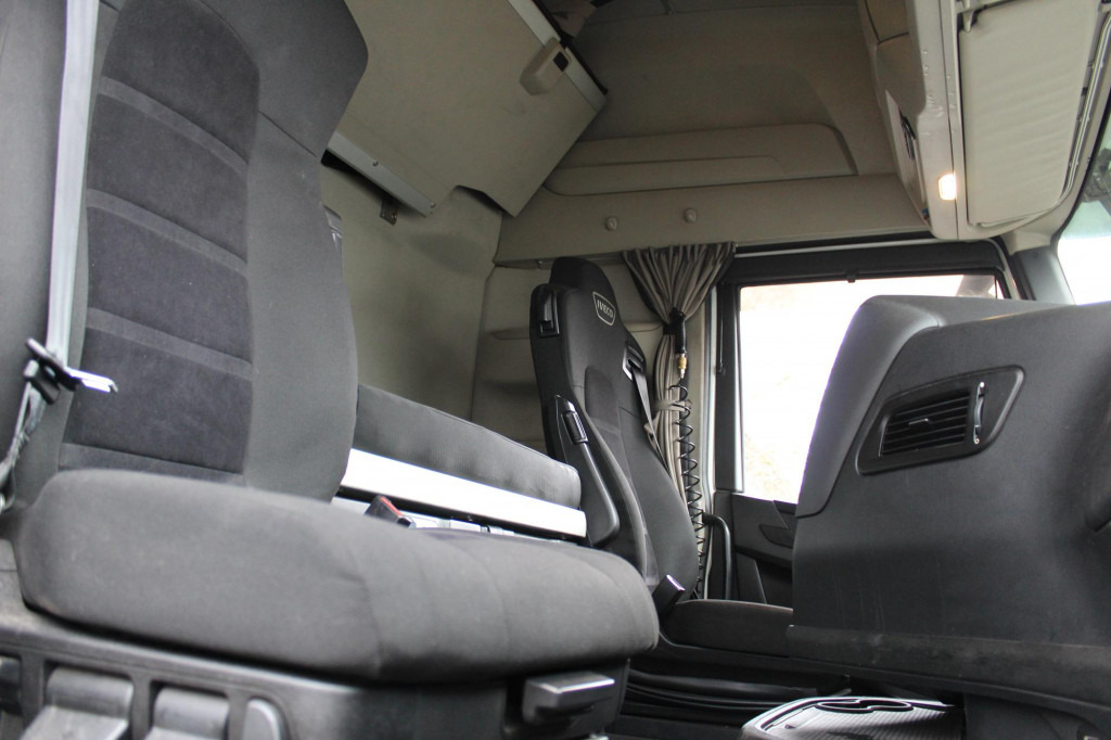 Iveco S-Way 510 Retarder Standklima Navi Kühlbox - Камион влекач: слика 2 Iveco S-Way 510 Retarder Standklima Navi Kühlbox - Камион влекач: слика 2