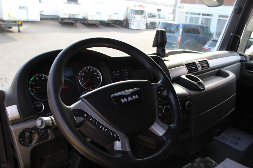 MAN TGX 18.480 E6 Flachdach 2 Tanks Retarder - Камион влекач: слика 5 MAN TGX 18.480 E6 Flachdach 2 Tanks Retarder - Камион влекач: слика 5