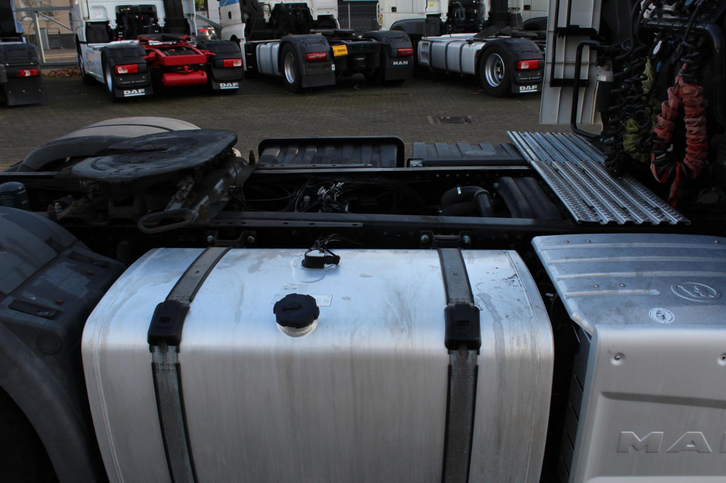Камион влекач MAN TGX 18.510 E6 XXL Retarder Kühlbox Navi VIN: LP: слика 14