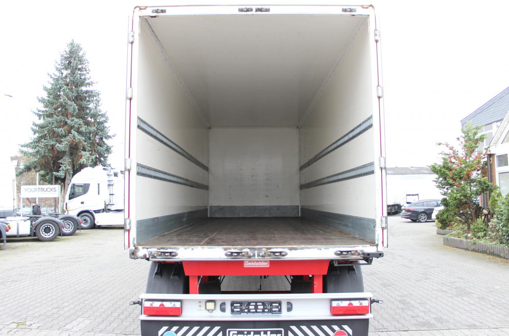 Лизинг на Mercedes-Benz Actros  2548 Koffer Retarder Schlafkab Kühlbox Mercedes-Benz Actros  2548 Koffer Retarder Schlafkab Kühlbox: слика 13