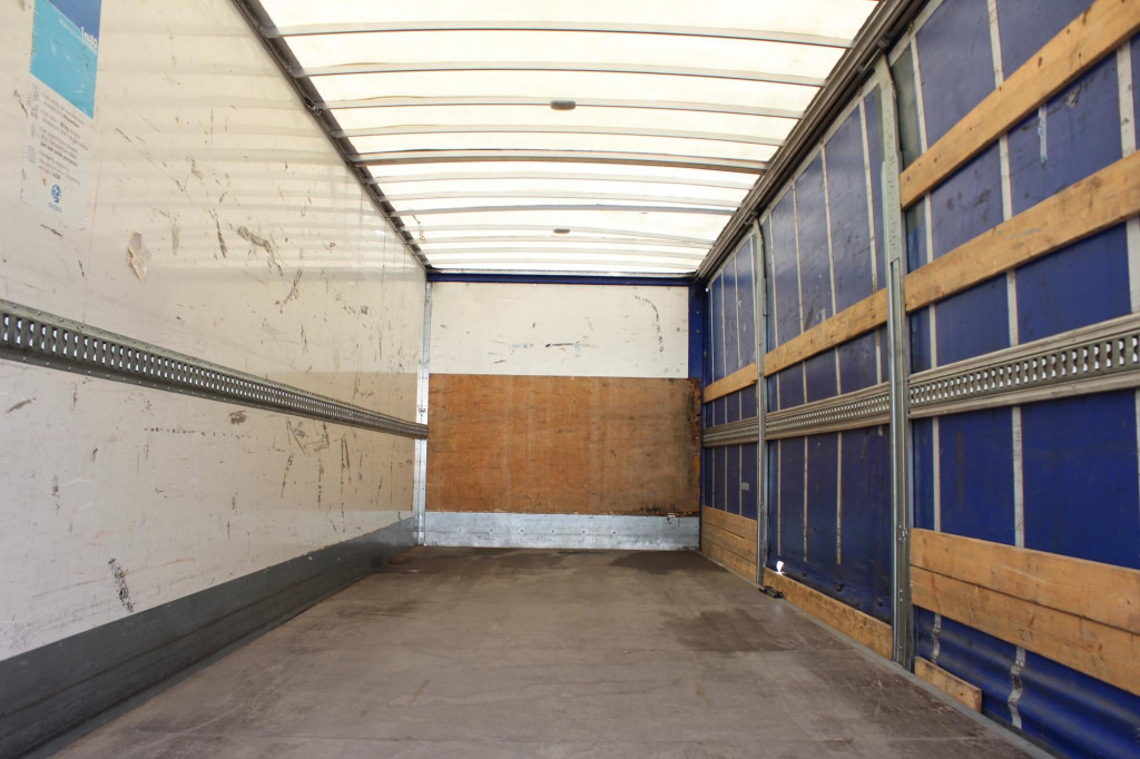 MAN TGL 12.220 Plane-Koffer 7,5 m LBW Klima 199TKm - Камион со церада: слика 3 MAN TGL 12.220 Plane-Koffer 7,5 m LBW Klima 199TKm - Камион со церада: слика 3