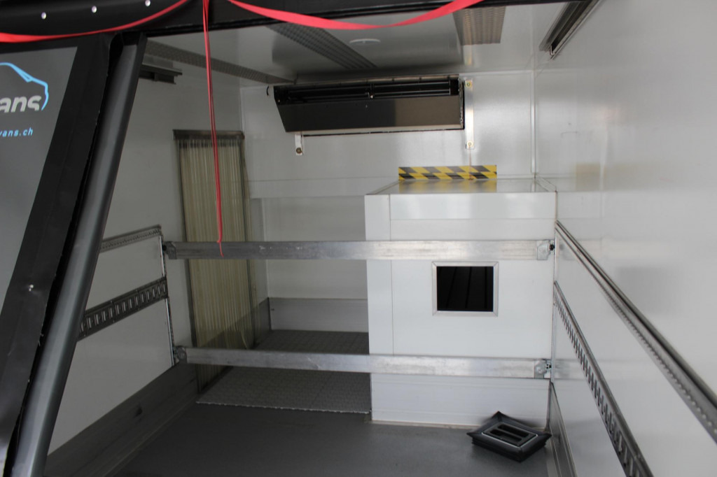 Mercedes-Benz Atego  1024 E6 TK T-1000R Strom Tür+LBW Nur 85Tkm - Камион ладилник: слика 3 Mercedes-Benz Atego  1024 E6 TK T-1000R Strom Tür+LBW Nur 85Tkm - Камион ладилник: слика 3