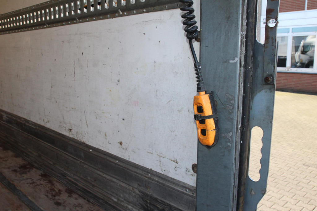 Renault D  280E6 Wide  Koffer  LBW   nur 268Tkm! - Камион сандучар: слика 4 Renault D  280E6 Wide  Koffer  LBW   nur 268Tkm! - Камион сандучар: слика 4