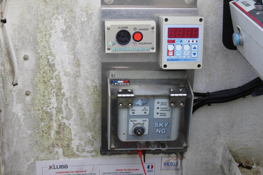 Renault Master Bühne KLUBB 11m 2 Personen Korb 200kg - Камион со подигачка кошница: слика 2 Renault Master Bühne KLUBB 11m 2 Personen Korb 200kg - Камион со подигачка кошница: слика 2