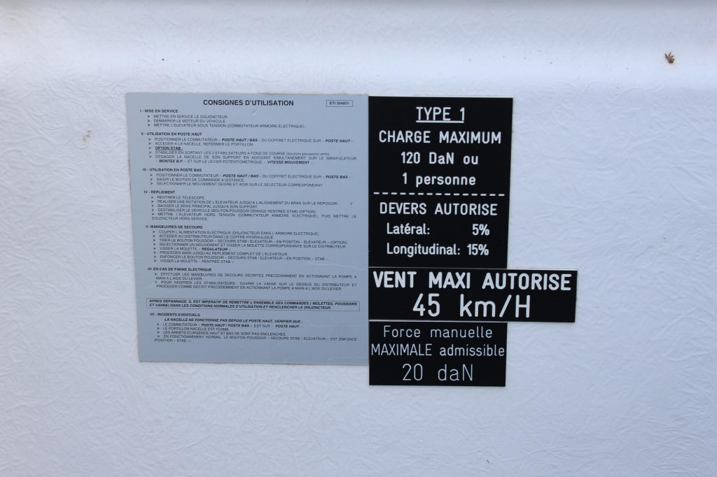 Renault Master Comilev 100TF1 10m Klima nur 167h HU-UVV - Камион со подигачка кошница: слика 2 Renault Master Comilev 100TF1 10m Klima nur 167h HU-UVV - Камион со подигачка кошница: слика 2