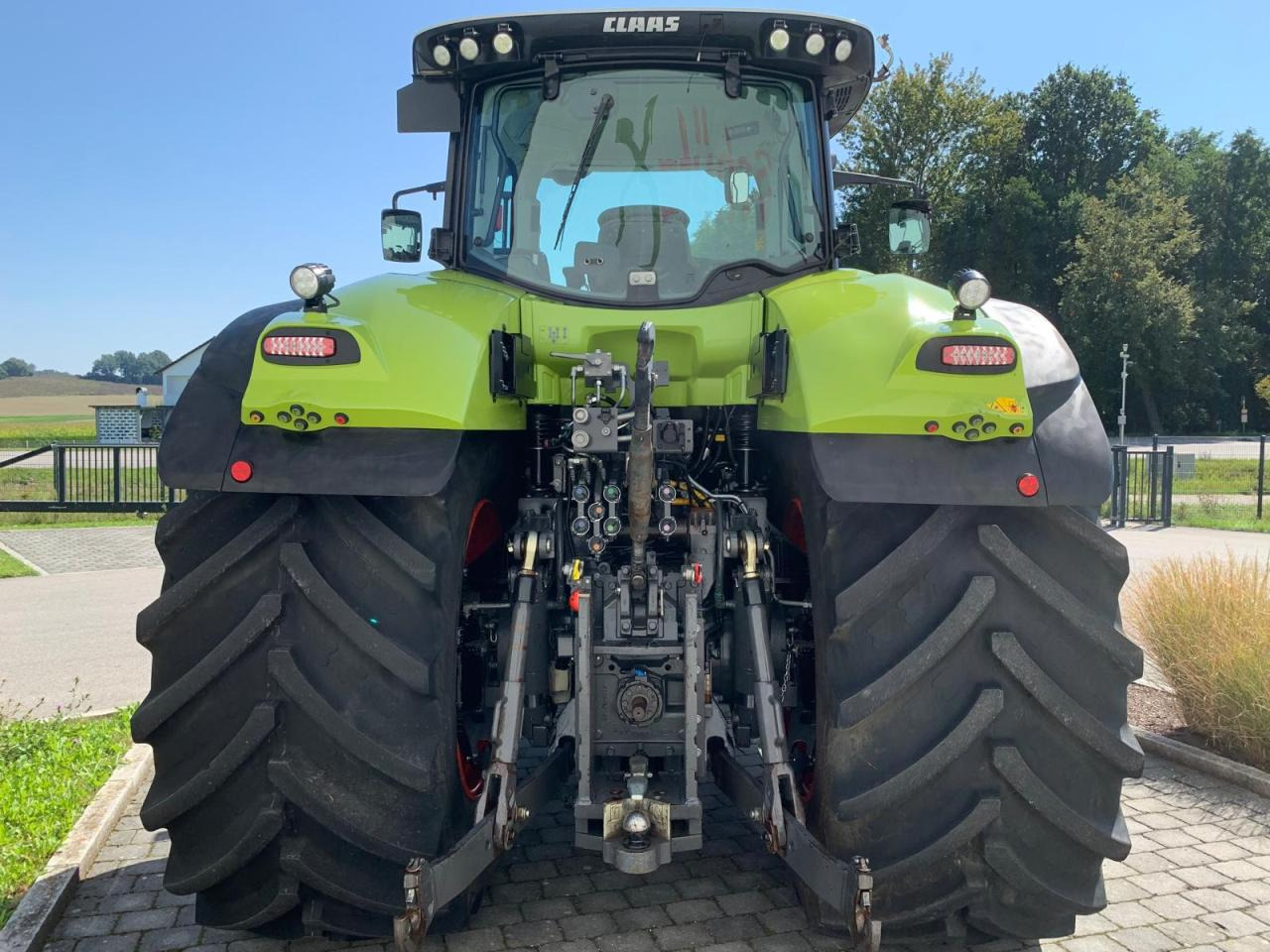 CLAAS Axion 930 CMATIC, 354 PS, Bj. 2017 - Трактор: слика 4 CLAAS Axion 930 CMATIC, 354 PS, Bj. 2017 - Трактор: слика 4