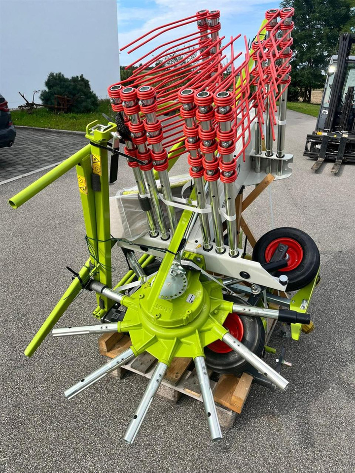CLAAS Liner 370 Tandem / NEU und UNBENUTZT / Baujahr 202 - Превртувач и гребло: слика 3 CLAAS Liner 370 Tandem / NEU und UNBENUTZT / Baujahr 202 - Превртувач и гребло: слика 3