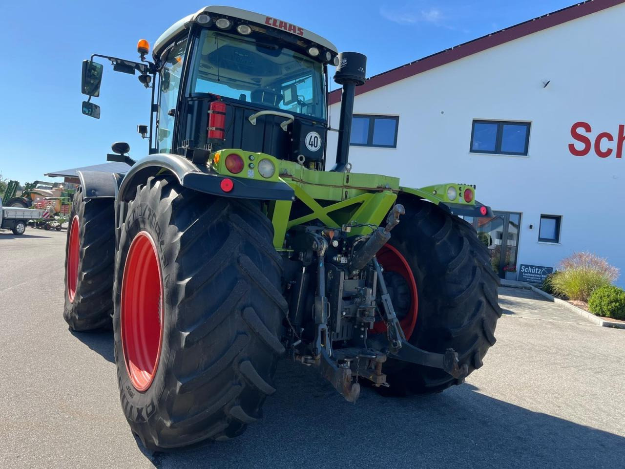 CLAAS Xerion 3800 Trac PTO mit GPS S3 mit Frontkraftheber und Heckzapfwelle, kommt vom Erstbesitzer, gepfl - Трактор: слика 4 CLAAS Xerion 3800 Trac PTO mit GPS S3 mit Frontkraftheber und Heckzapfwelle, kommt vom Erstbesitzer, gepfl - Трактор: слика 4