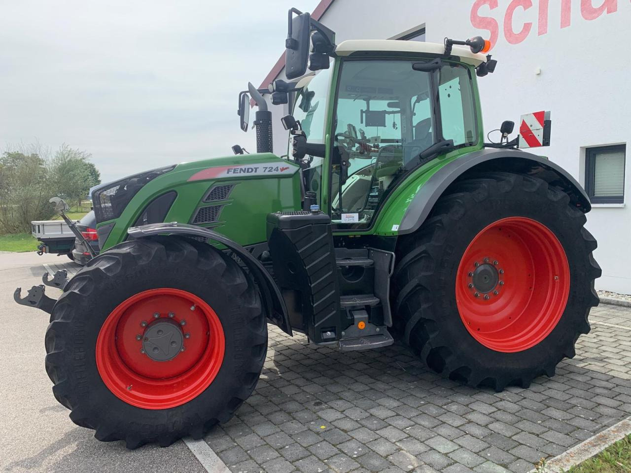 Fendt 724 Vario Power Plus mit GPS - Трактор: слика 4 Fendt 724 Vario Power Plus mit GPS - Трактор: слика 4