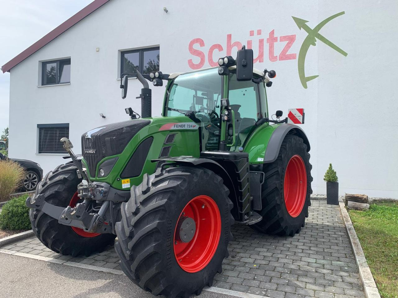 Fendt 724 Vario Power Plus mit GPS - Трактор: слика 1 Fendt 724 Vario Power Plus mit GPS - Трактор: слика 1