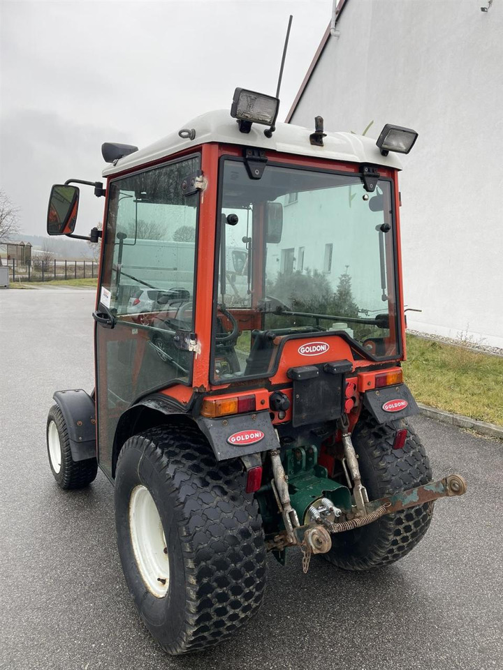 Goldoni IDEA 30HST Goldoni, Rasenmäher und Mulcher, Kabine, Frontkraftheber, Heckhubwerkanhängung - Трактор: слика 3 Goldoni IDEA 30HST Goldoni, Rasenmäher und Mulcher, Kabine, Frontkraftheber, Heckhubwerkanhängung - Трактор: слика 3