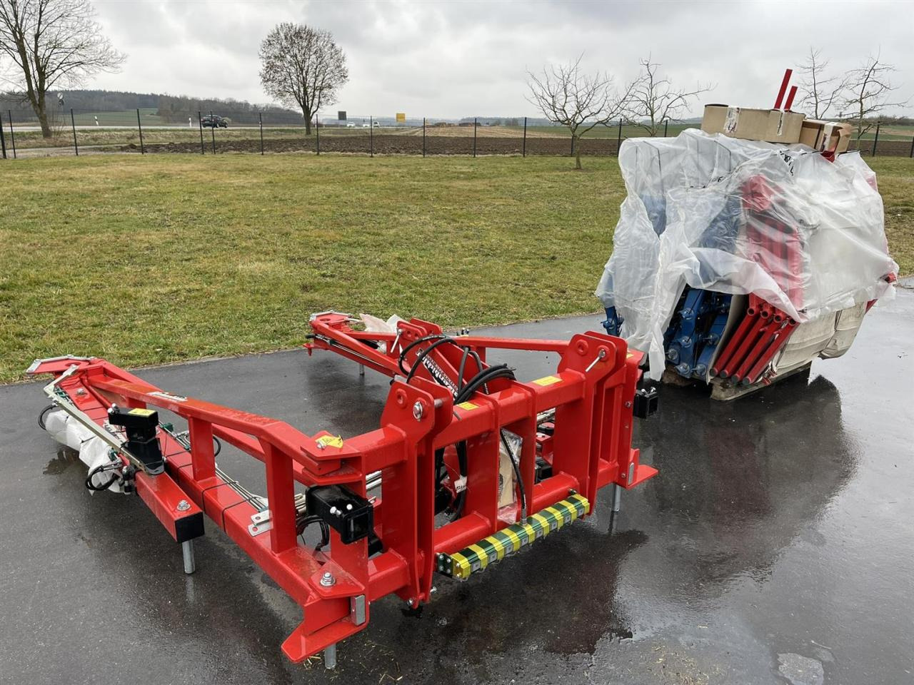 Hatzenbichler Striegel NEU, UNBENUTZT mit hydraulischer Druckverstellung, 12m AB, Hatzenbichler Striegel - Ситнач: слика 1 Hatzenbichler Striegel NEU, UNBENUTZT mit hydraulischer Druckverstellung, 12m AB, Hatzenbichler Striegel - Ситнач: слика 1