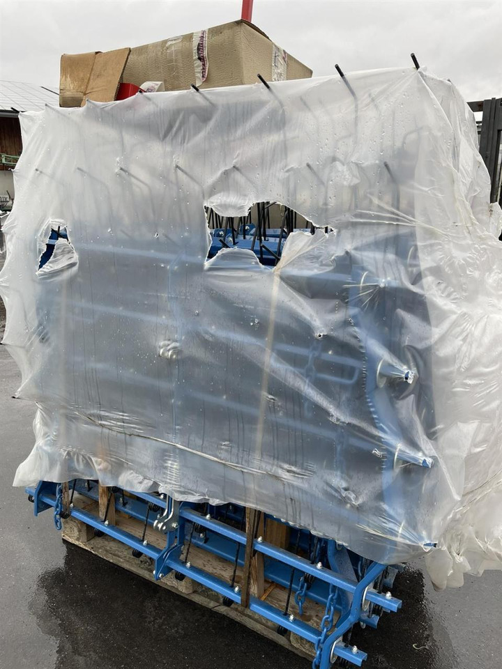 Hatzenbichler Striegel NEU, UNBENUTZT mit hydraulischer Druckverstellung, 12m AB, Hatzenbichler Striegel - Ситнач: слика 4 Hatzenbichler Striegel NEU, UNBENUTZT mit hydraulischer Druckverstellung, 12m AB, Hatzenbichler Striegel - Ситнач: слика 4