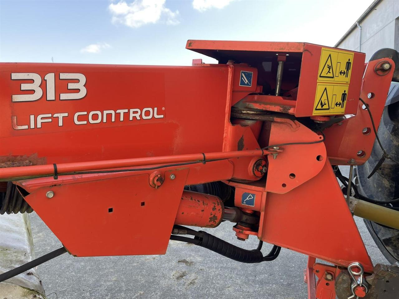 Лизинг на Kuhn Kuhn Mähwerk FC 313, Lift Control Aufbereiter Kuhn Kuhn Mähwerk FC 313, Lift Control Aufbereiter: слика 9
