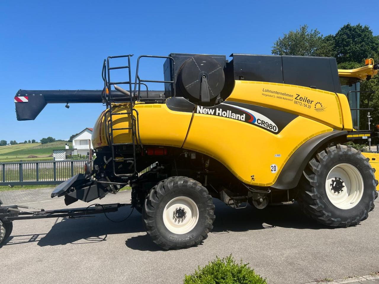 New Holland CR 980, Allrad, Maisausrüstung, Schneidwerk - Комбајн: слика 5 New Holland CR 980, Allrad, Maisausrüstung, Schneidwerk - Комбајн: слика 5