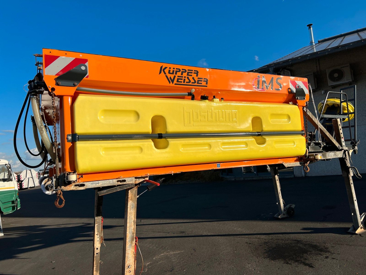 Küpper Weisser IMSSN E 35050HFH Küpper Weisser IMSSN E 35050HFH - Распрскувач на песок/ Сол за Комунално/ Специјално возило: слика 1 Küpper Weisser IMSSN E 35050HFH Küpper Weisser IMSSN E 35050HFH - Распрскувач на песок/ Сол за Комунално/ Специјално возило: слика 1