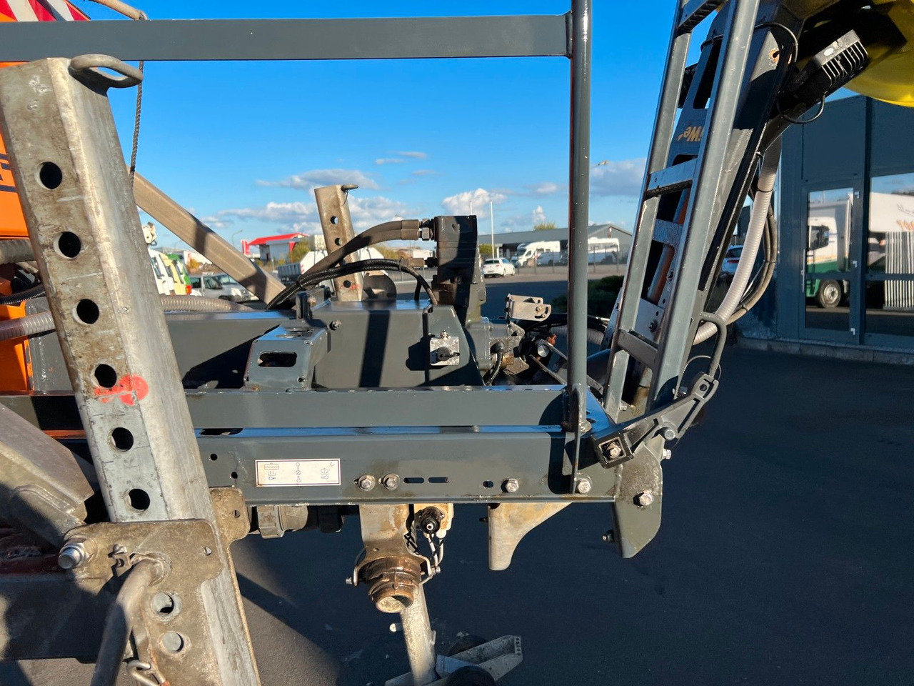 Küpper Weisser IMSSN E 35050HFH Küpper Weisser IMSSN E 35050HFH - Распрскувач на песок/ Сол за Комунално/ Специјално возило: слика 5 Küpper Weisser IMSSN E 35050HFH Küpper Weisser IMSSN E 35050HFH - Распрскувач на песок/ Сол за Комунално/ Специјално возило: слика 5