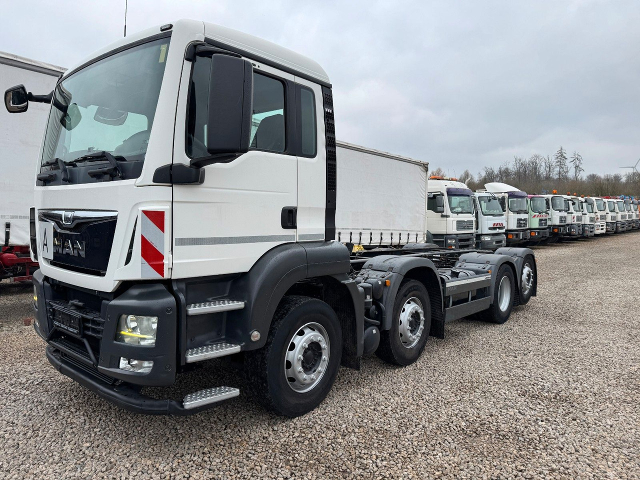 MAN 32.360 TGS 8x2 MAN 32.360 TGS 8x2 * 3 x am Lager * - Камион со кабинска шасија: слика 1 MAN 32.360 TGS 8x2 MAN 32.360 TGS 8x2 * 3 x am Lager * - Камион со кабинска шасија: слика 1