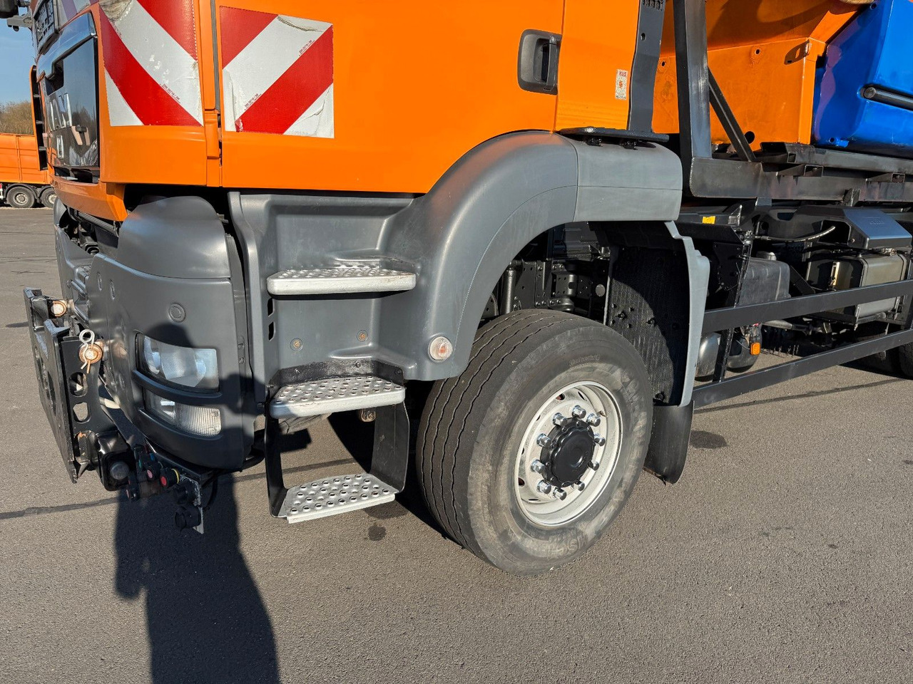 MAN TGS 18.360 4x4 Winterdienst Meiller Abroller - Камион со кука за подигање: слика 4 MAN TGS 18.360 4x4 Winterdienst Meiller Abroller - Камион со кука за подигање: слика 4