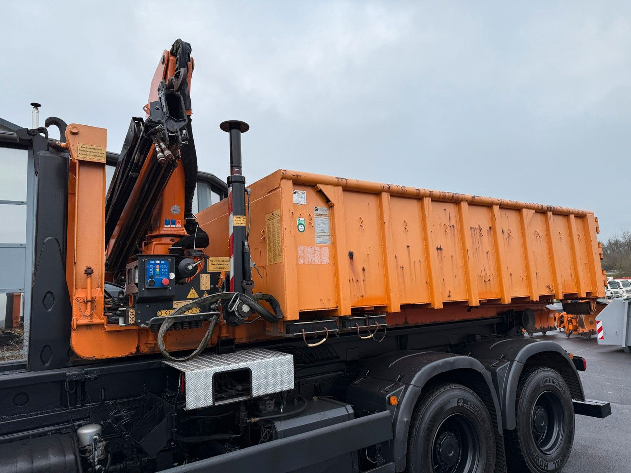 MAN TGS 33.400 6x6 Blattfederung Original 120500 km - Камион со кука за подигање: слика 5 MAN TGS 33.400 6x6 Blattfederung Original 120500 km - Камион со кука за подигање: слика 5