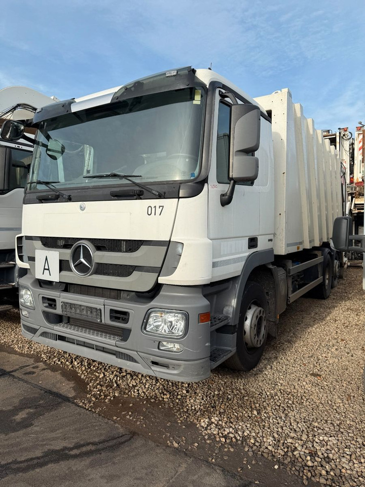Mercedes-Benz Actros 2532 6x2 MP3 Faun Power Press 524 - Камион за ѓубре: слика 1 Mercedes-Benz Actros 2532 6x2 MP3 Faun Power Press 524 - Камион за ѓубре: слика 1