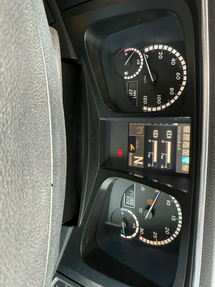 Камион за ѓубре Mercedes-Benz Antos 2533 Seitenlader Zoeller SLF XL: слика 12 Камион за ѓубре Mercedes-Benz Antos 2533 Seitenlader Zoeller SLF XL: слика 12