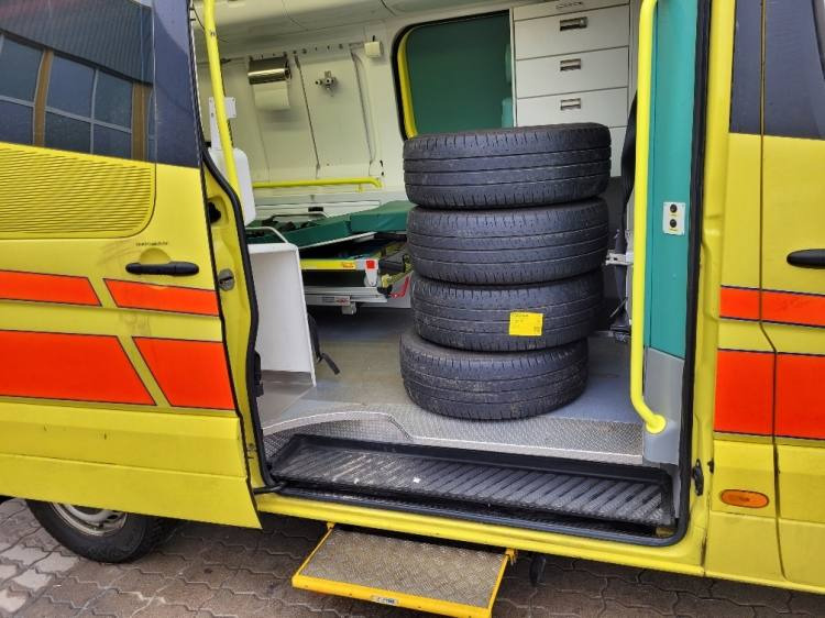 MERCEDES – BENZ SPRINTER 2.2D AMBULANCE (PROFILE) KLIMA 11.2014 EURO 5 - Амбулантно возило: слика 5 MERCEDES – BENZ SPRINTER 2.2D AMBULANCE (PROFILE) KLIMA 11.2014 EURO 5 - Амбулантно возило: слика 5