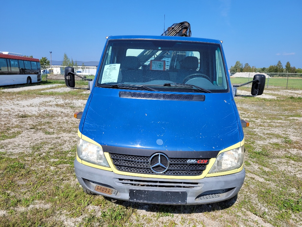 MERCEDES – BENZ SPRINTER 616CDI HIAB 027-2 Crane 10.2004 - Комбе со отворен сандак: слика 3 MERCEDES – BENZ SPRINTER 616CDI HIAB 027-2 Crane 10.2004 - Комбе со отворен сандак: слика 3