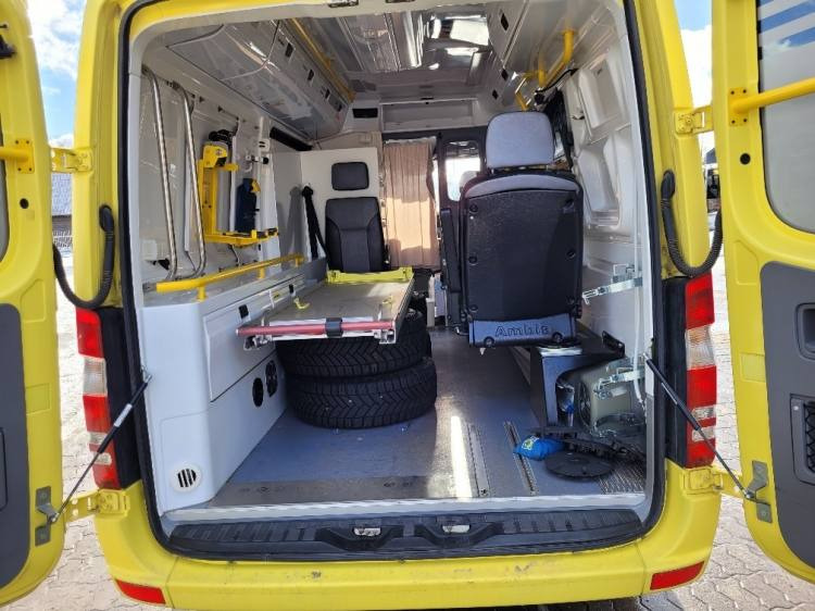 MERCEDES – BENZ SPRINTER AMBULANCE (PROFILE) KLIMA 2.2016 EURO 6 - Амбулантно возило: слика 4 MERCEDES – BENZ SPRINTER AMBULANCE (PROFILE) KLIMA 2.2016 EURO 6 - Амбулантно возило: слика 4