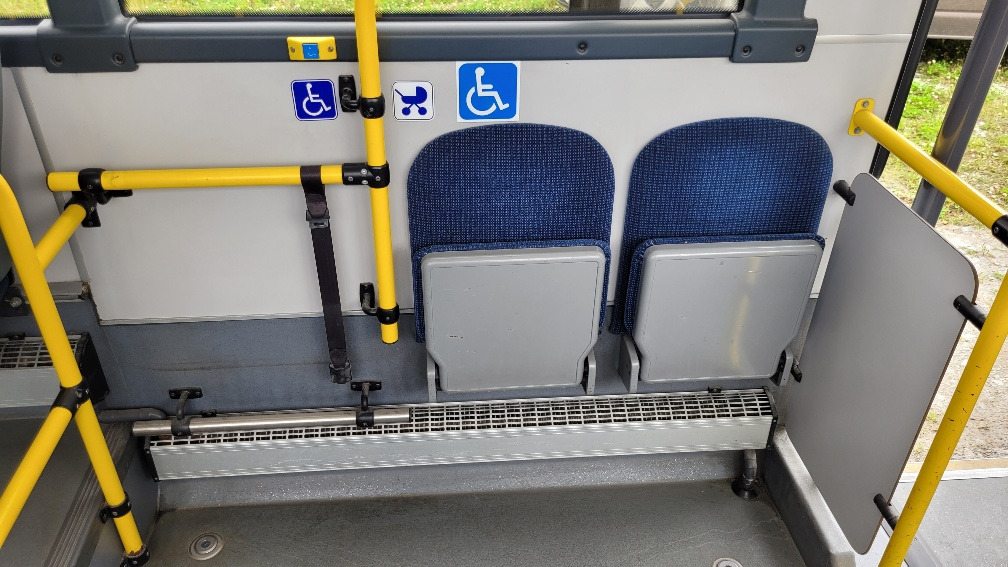 Градски автобус VOLVO B7RLE 8700 KLIIMA, 6.2010, EURO 5, RAMP, 42 seats, 12,86m; 2 UNITS: слика 14 Градски автобус VOLVO B7RLE 8700 KLIIMA, 6.2010, EURO 5, RAMP, 42 seats, 12,86m; 2 UNITS: слика 14